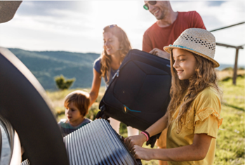 Family Packing Car
